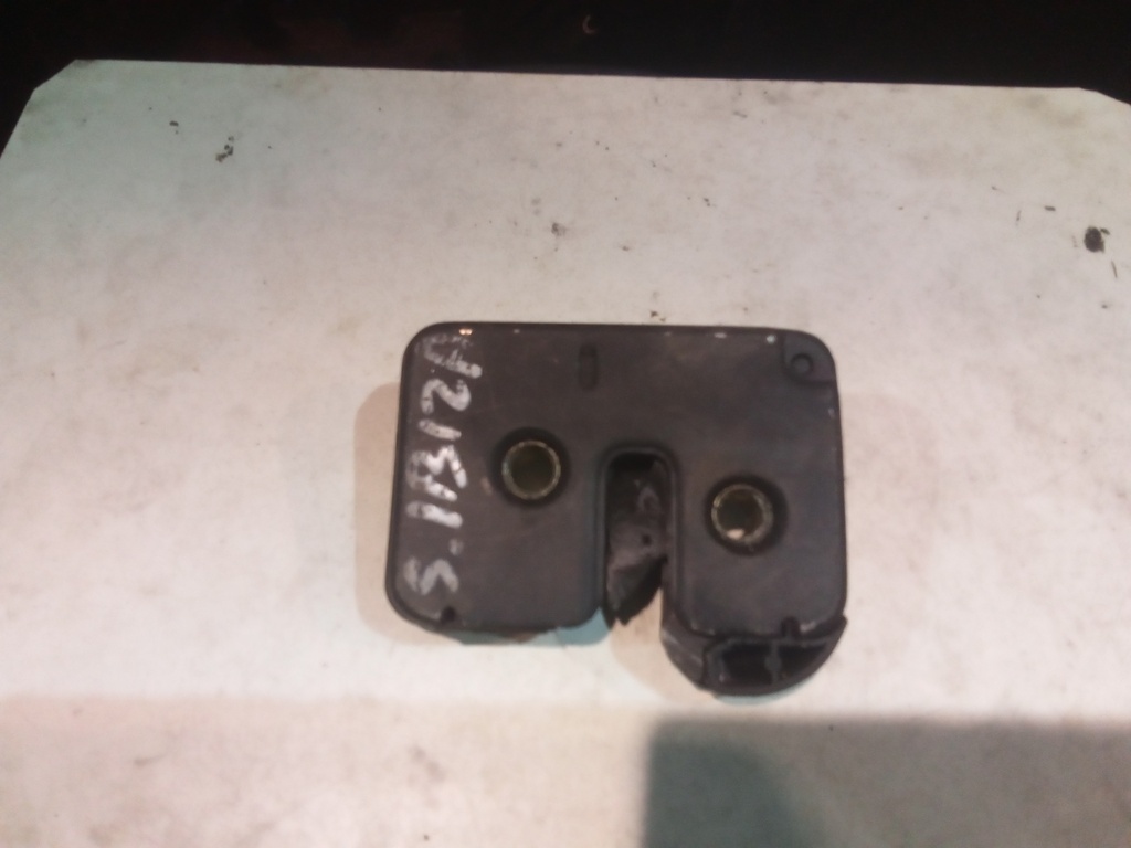 Cerradura maletero seat Ibiza '99