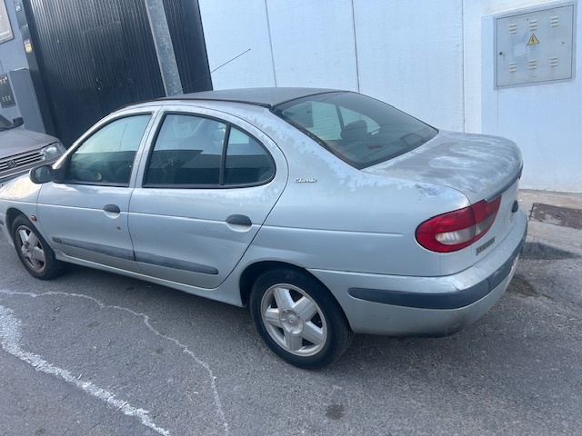 0335 RENAULT MEGANE 1.9 DCI 2000