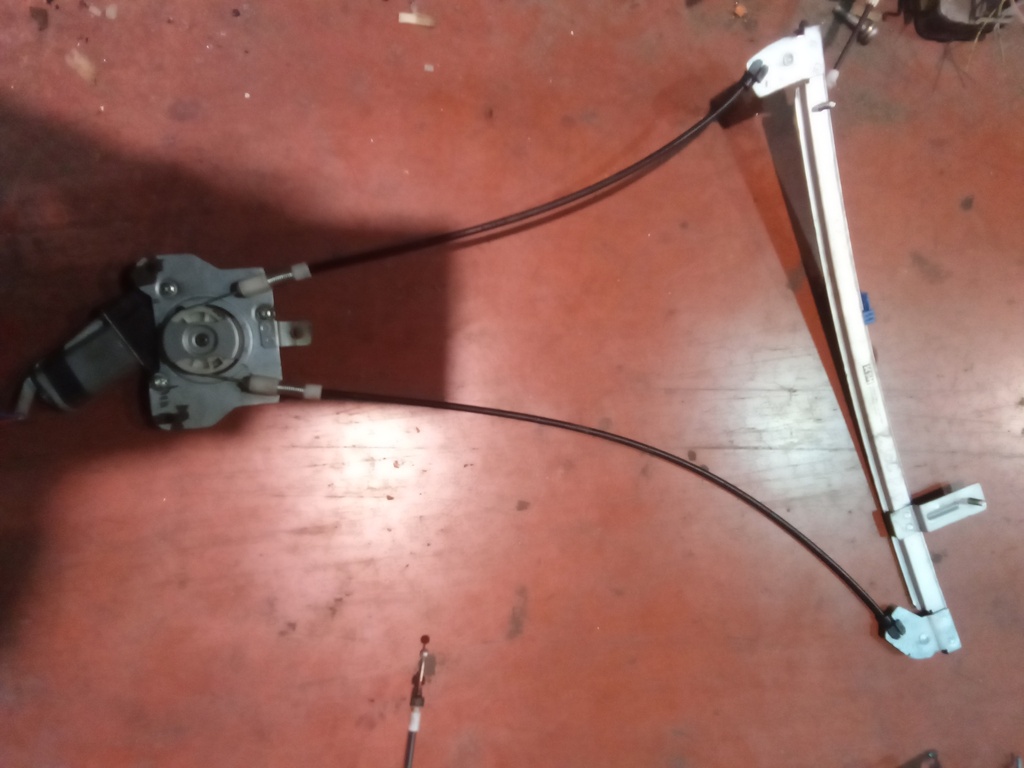 Elevalunas delantero derecho 3p Peugeot 306 '00