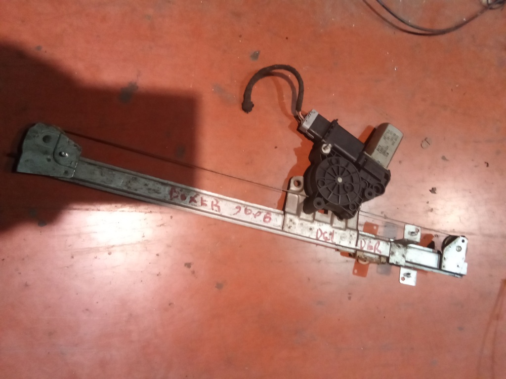 Elevalunas delantero derecho Peugeot boxer '06