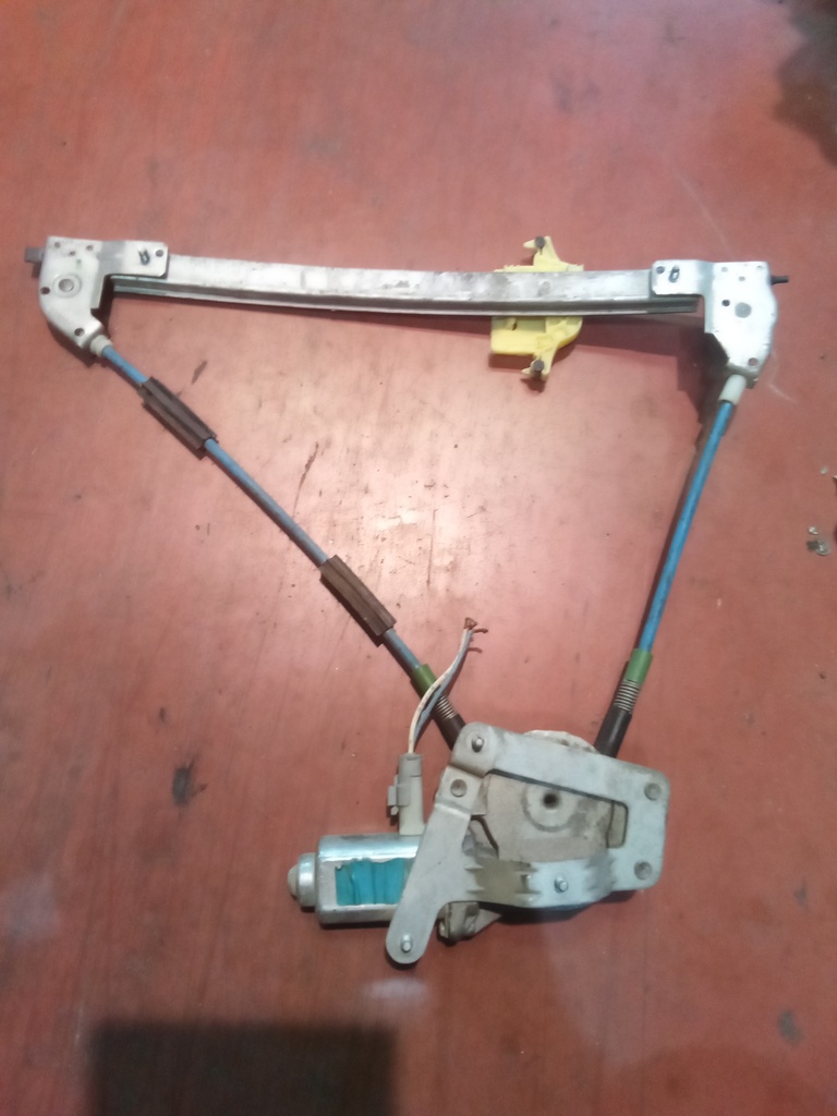 Elevalunas trasero derecho citroen Xsara picasso '01