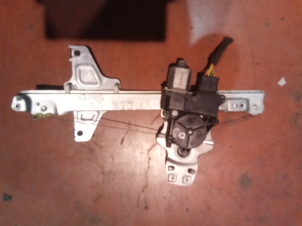 Elevalunas trasero derecho citroen c5 '10