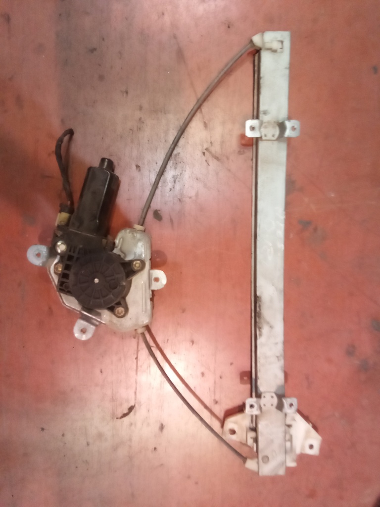 Elevalunas delantero izquierdo Hyundai atos '05