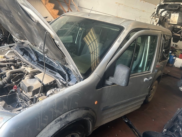 0413 FORD TRANSIT CONNECT 1.8 TDCI  2005