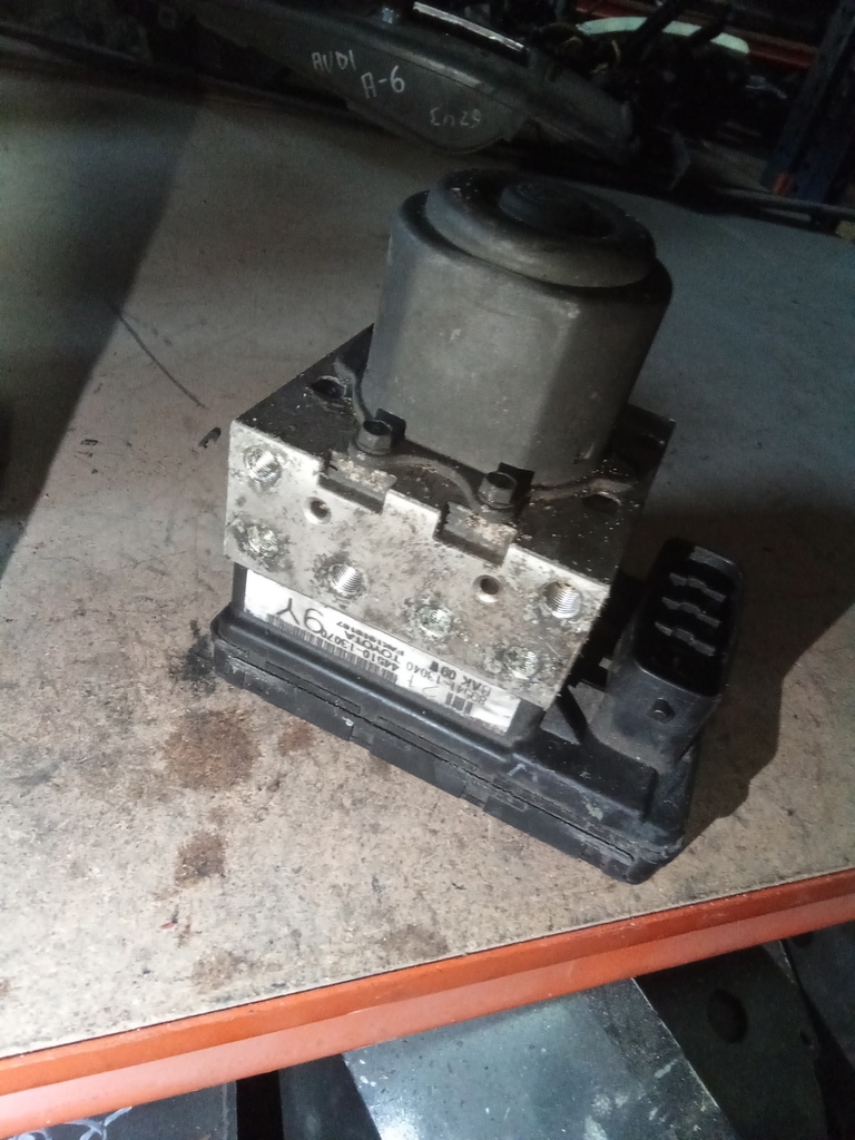 Módulo ABS Toyota Corolla '03