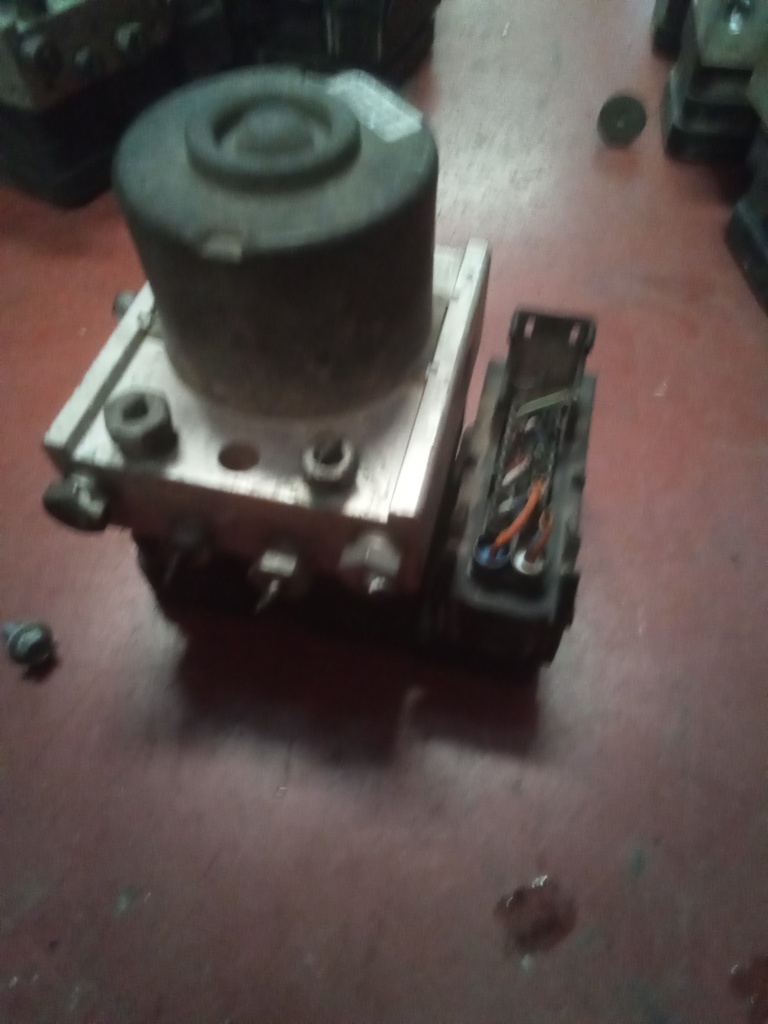 Módulo ABS Ford fiesta '04