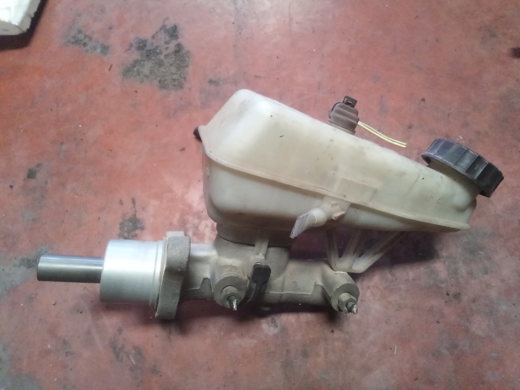 Bomba de freno citroen jumpy 2.0 hdi '07