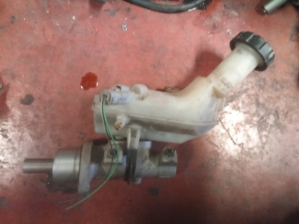 Bomba de freno Renault clio 1.5 dci '08