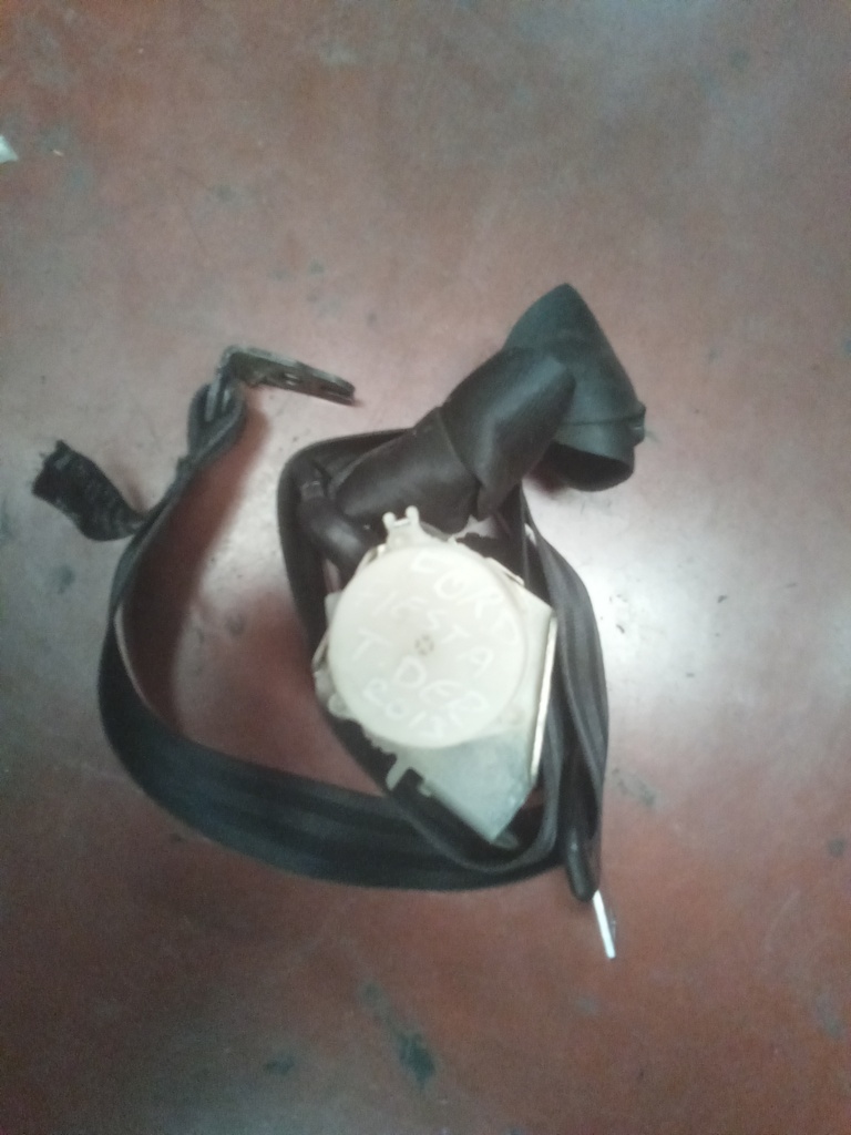 Cinturon trasero derecho ford fiesta '10