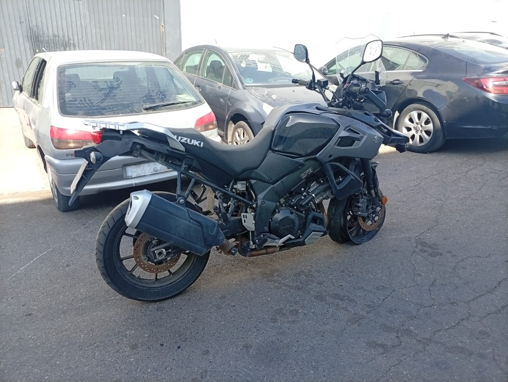 0442 SUZUKI DL1000 1.0 GASOLINA 2017