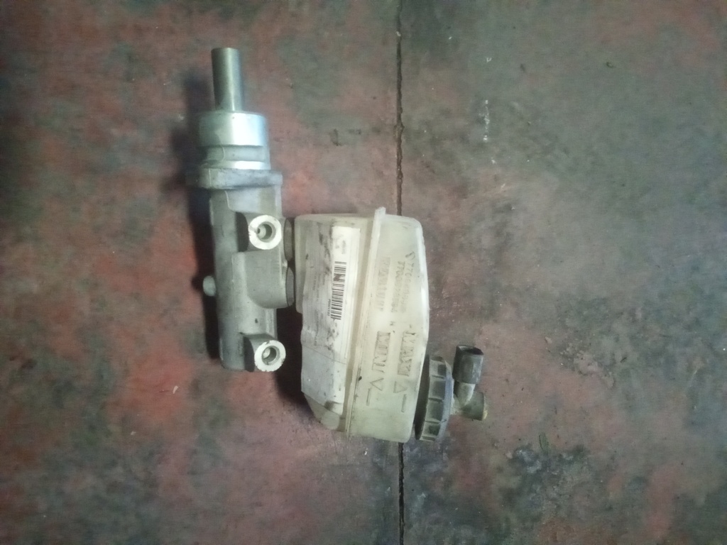 Bomba de freno Renault scenic 1.9 dci '00