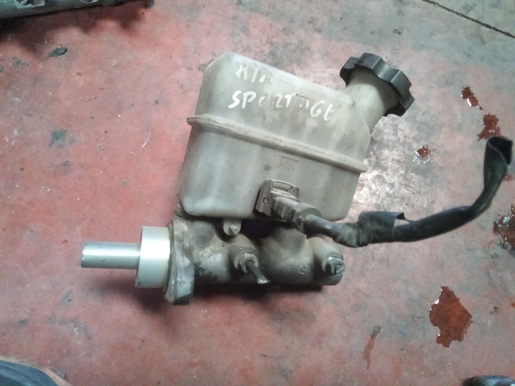 Bomba de freno Kia sportage 2.0 crdi '05