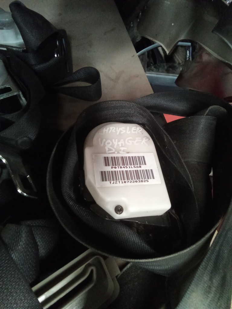 Cinturon delantero izquierdo chrysler voyager '02