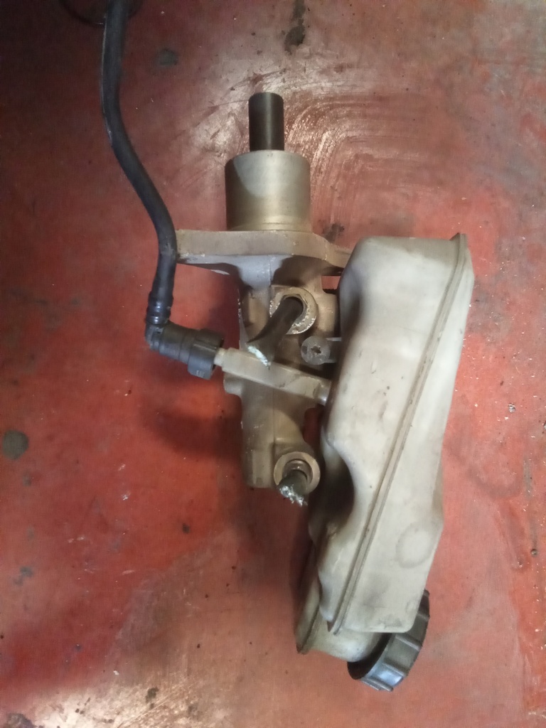 Bomba de freno Volvo s40 2.0D '03