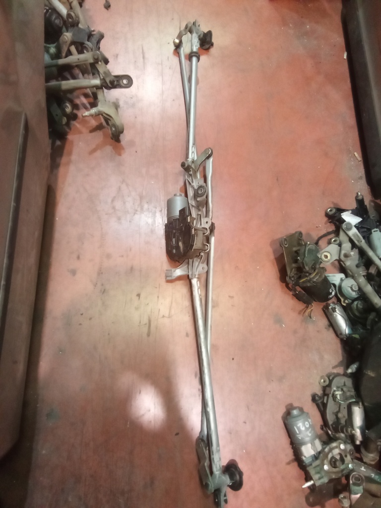 Motor limpia delantero Opel Astra j '10