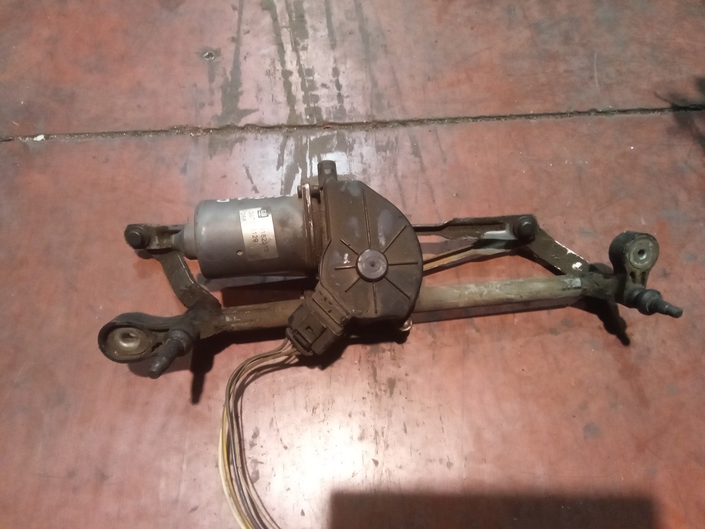 Motor limpia delantero Opel corsa d '08