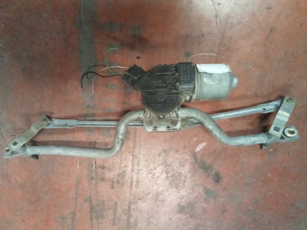 Motor limpia delantero Renault Clio II fase I '01