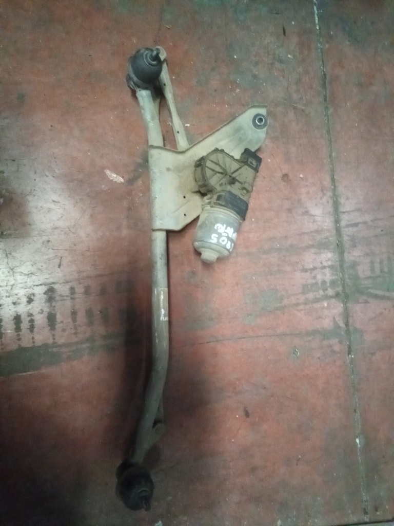 Motor limpia delantero dacia Sandero '10
