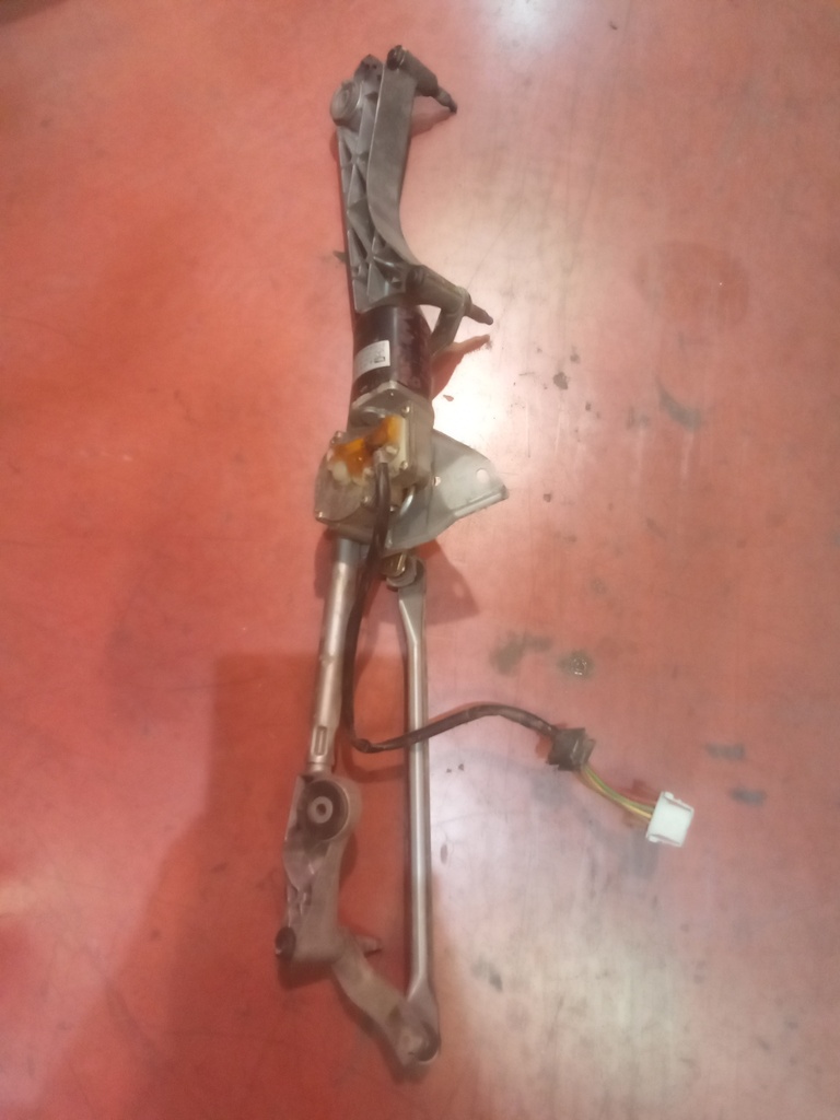 Motor limpia delantero Mercedes clase c w203 '02