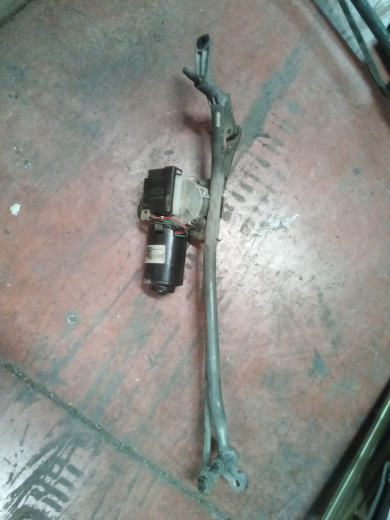 Motor limpia delantero alfa Romeo 156 '99