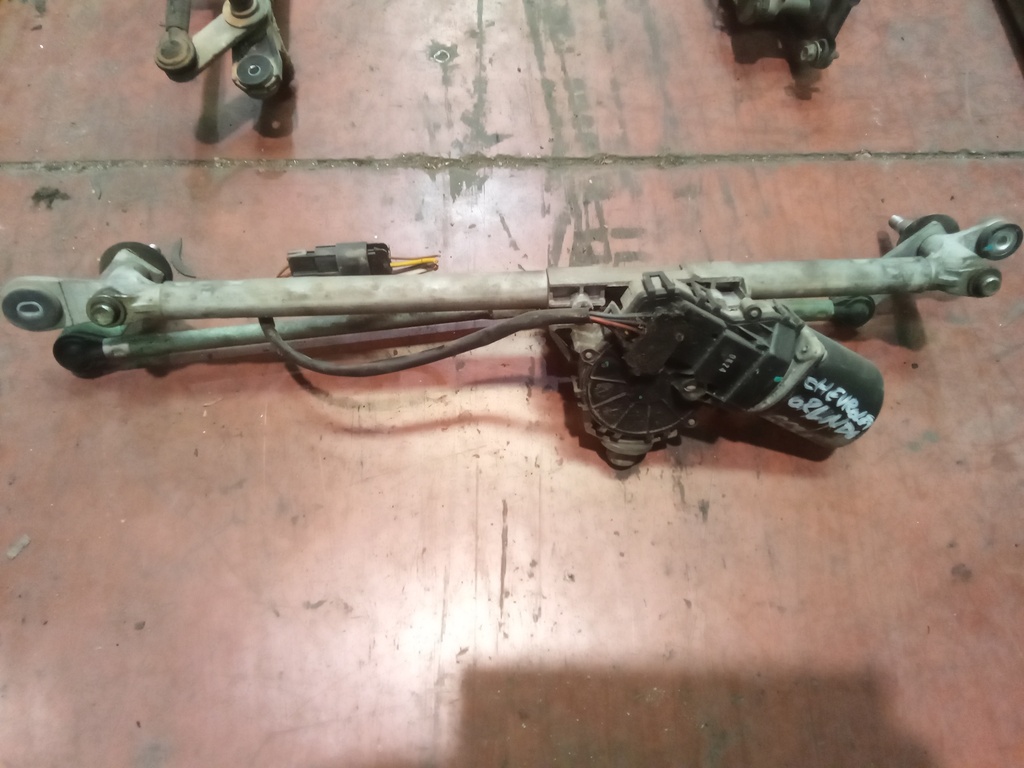 Motor limpia delantero Chevrolet orlando '10