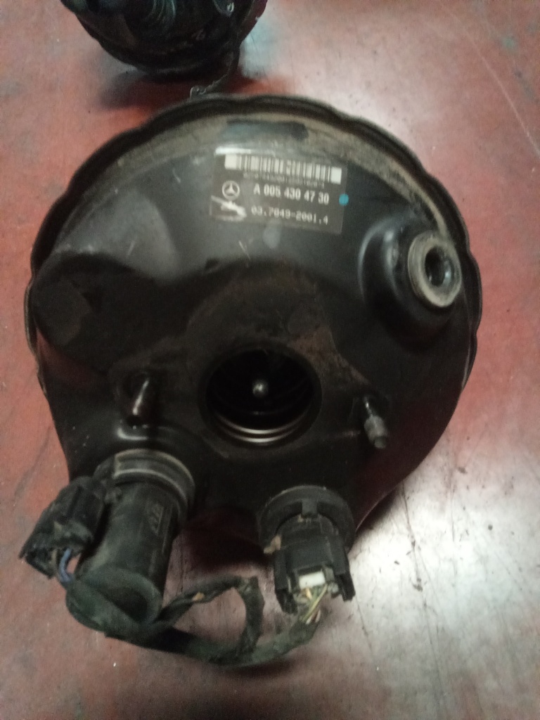 Servofreno Mercedes clase c w203 '03