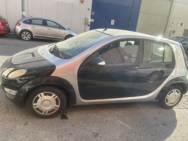 0499 SMART FOR FOUR 1.3i 2004
