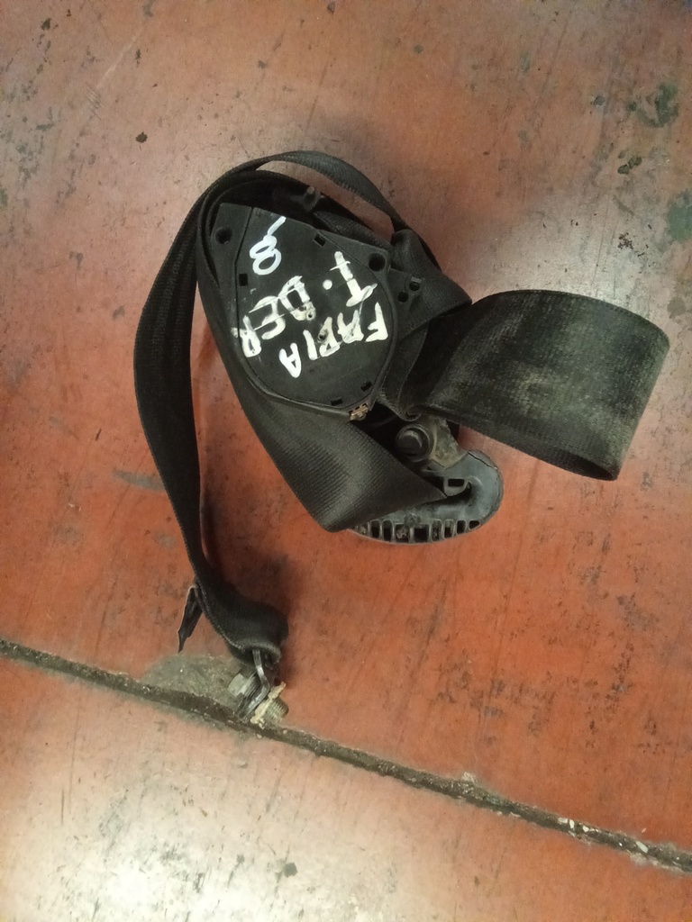 Cinturon trasero derecho skoda fabia ,00