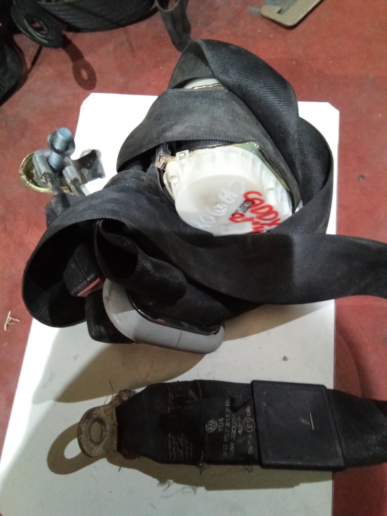 Cinturon seg. tras.izquierdo volkswagen caddy '04