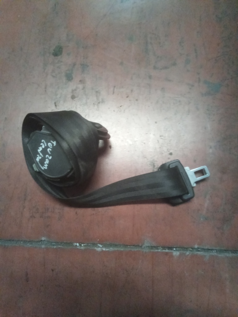 Cinturon trasero central volkswagen touran '03