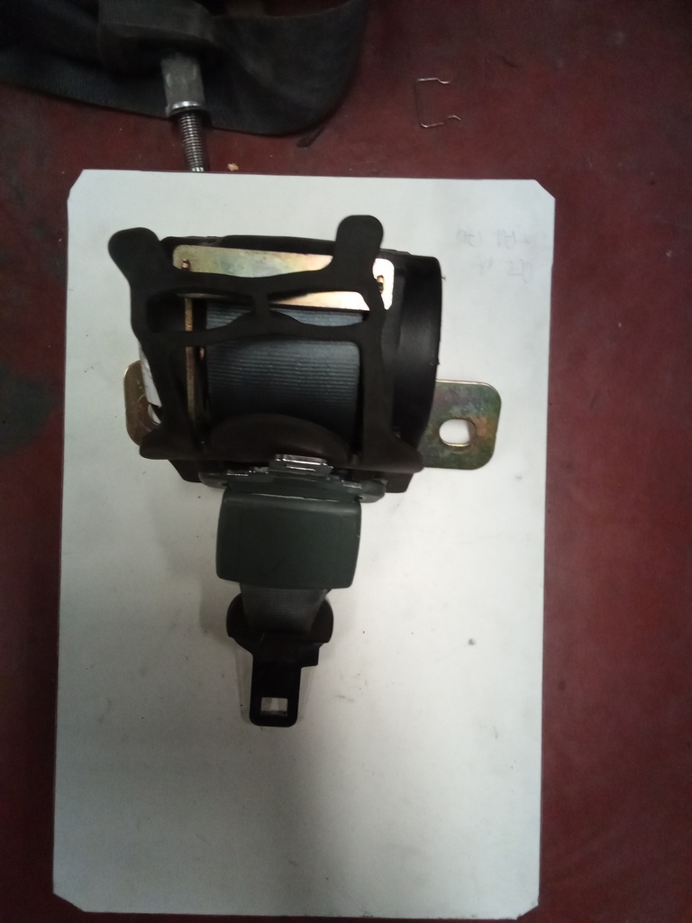 Cinturon trasero central renault scenic '99