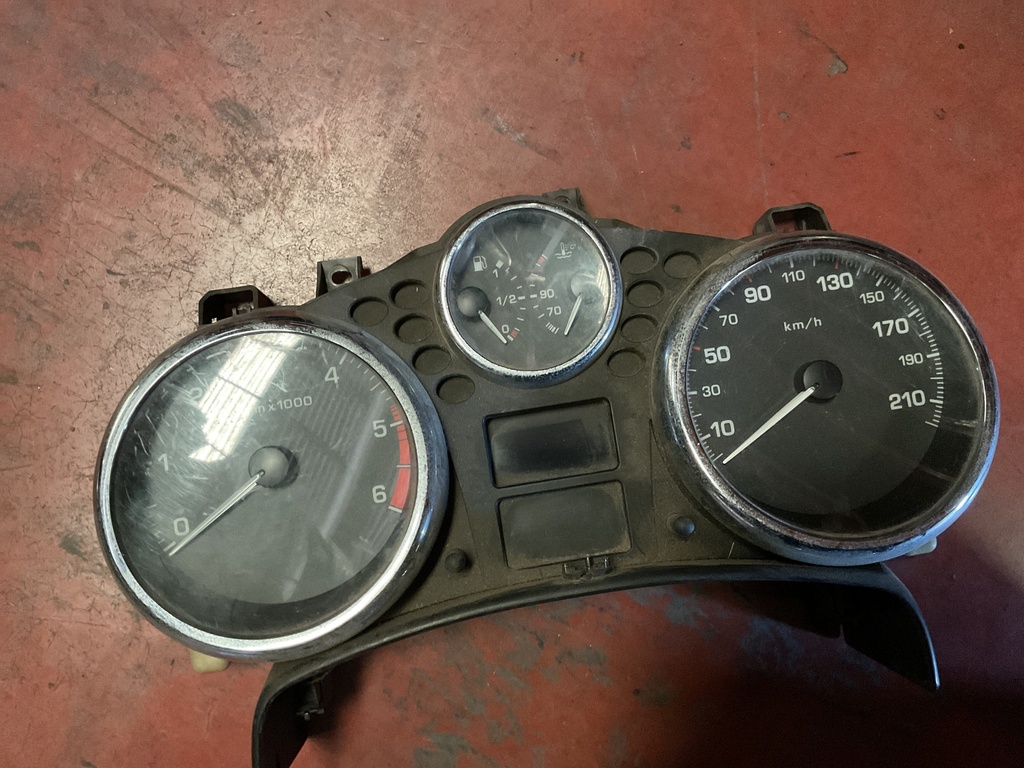 Cuadro instrumentos peugeot 207 año 2006