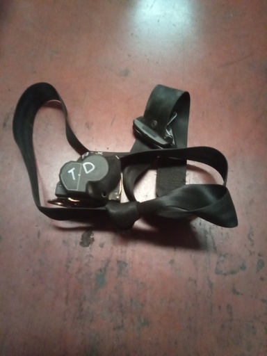 Cinturon trasero derecho citroen ax '92
