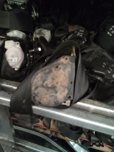 Cinturon seg. tras.izquierdo  citroen ax '92
