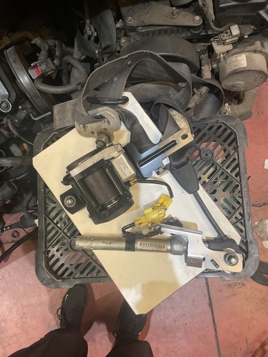 Cinturón seg. del. izquierda honda frv ‘05