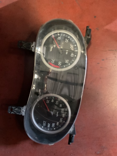 [P8200276529A] Cuadro instrumentos renault clio 04