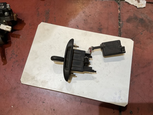 [Sin referencia] Cerradura de portón trasero renault megane ‘01