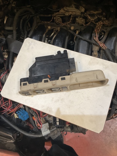 [8682949] Botonera eleva lunas volvo s80 '02