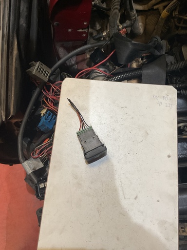 [03035114] Botón elevalunas Land Rover freelander ‘03