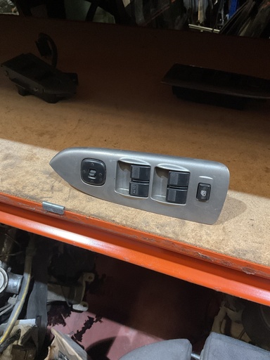 [Sin referencia] Botonera eleva lunas mazda 323 '99