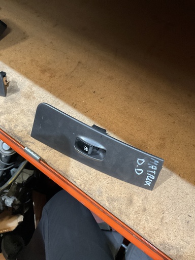 [9358017000YN] Botonera eleva lunas hyundai matrix '04