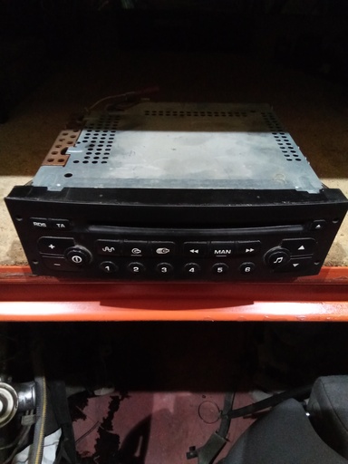 [96545978XT] Radio peugeot 307 '05