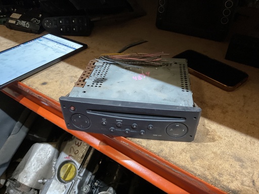 [8200057681] Radio renault clío ii ‘04
