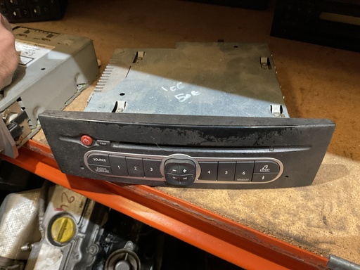 [8200607909T] Radio renault laguna ii ‘06
