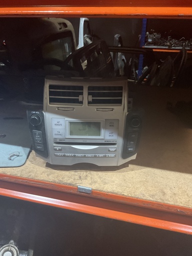 [861200D210] Radio toyota yaris ‘07