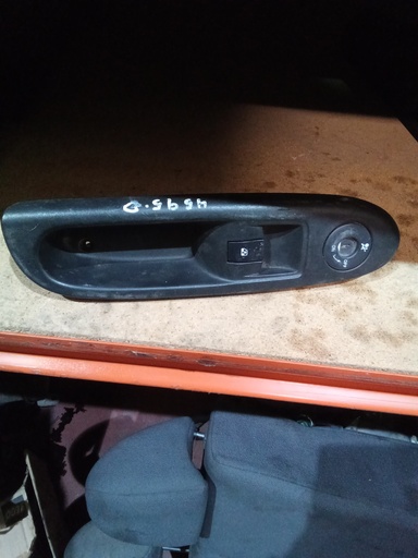 Botonera eleva lunas derecha renault clio ii '03