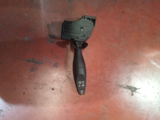 [2S6T17A553AA] Mando de limpiaparabrisas ford fiesta '05