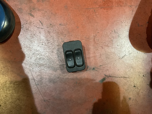 [90561088] Botonera eleva lunas opel astra g ‘04