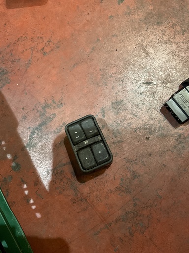 [24409206] Botonera eleva lunas opel zafira a ‘01