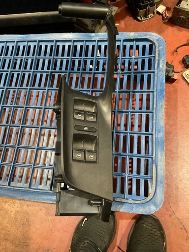 [1K49598578025401S] Botonera eleva lunas seat ibiza ‘15